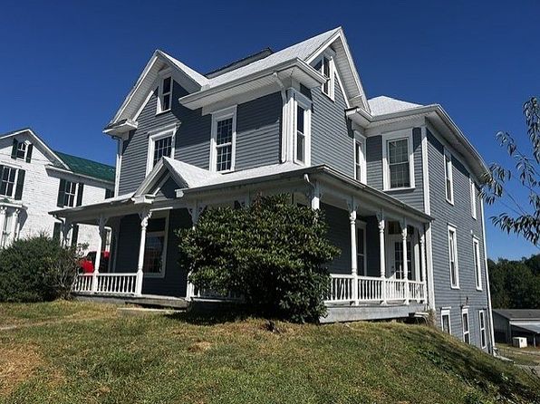 501 E Main St