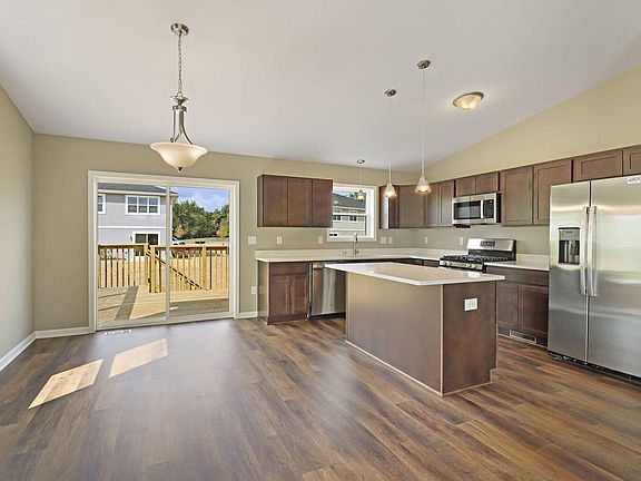 4th image of 333 Parker DRIVE