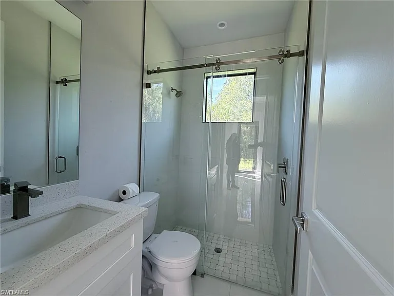 4681 18th Ave SE — Photo 3