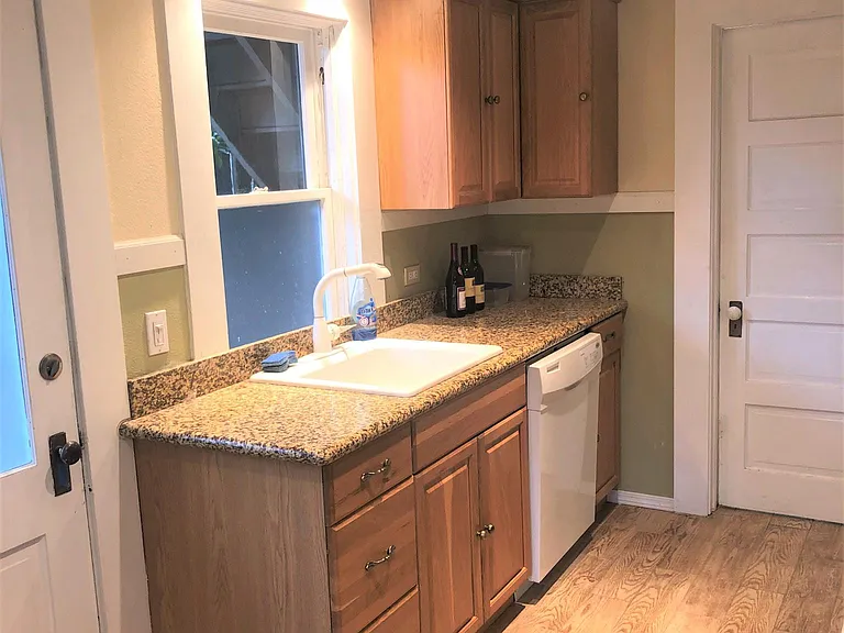 2853 SW Greenway Ave #LOWER LEVEL — Photo 20