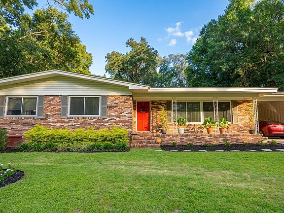 3rd image of 2210 Joyner Dr