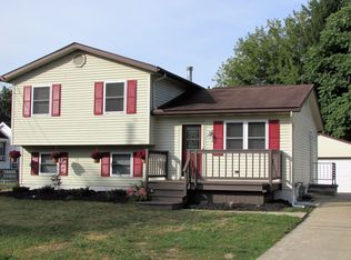 184 Grace Ave, Barberton, OH 44203