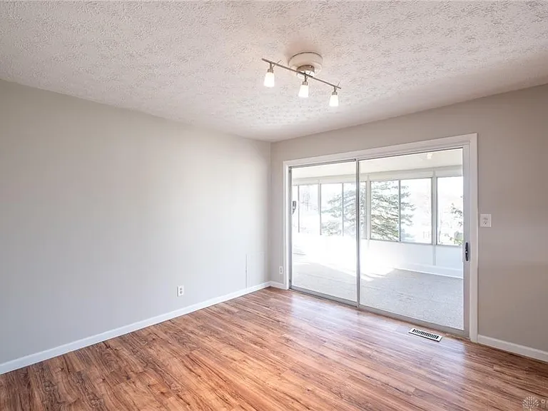 2833 Nacoma Pl — Photo 9