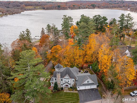 2nd image of 7 Hill Top Road