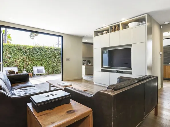7659 Waring Ave, Los Angeles, CA 90046
