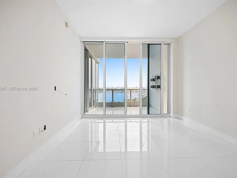 2020 N Bayshore Dr #1602 — Photo 12