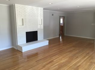 9 Glazer Rd, Newton, MA 02459