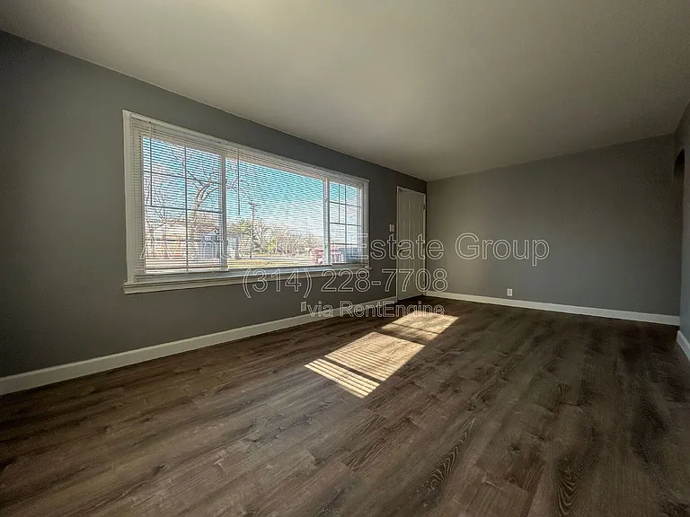 8306 Whitewater Dr — Photo 3