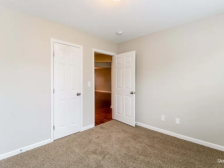 121 Dobson St — Photo 14