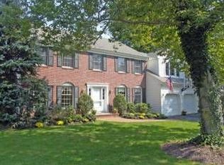 23 Maple St, Chatham, NJ 07928