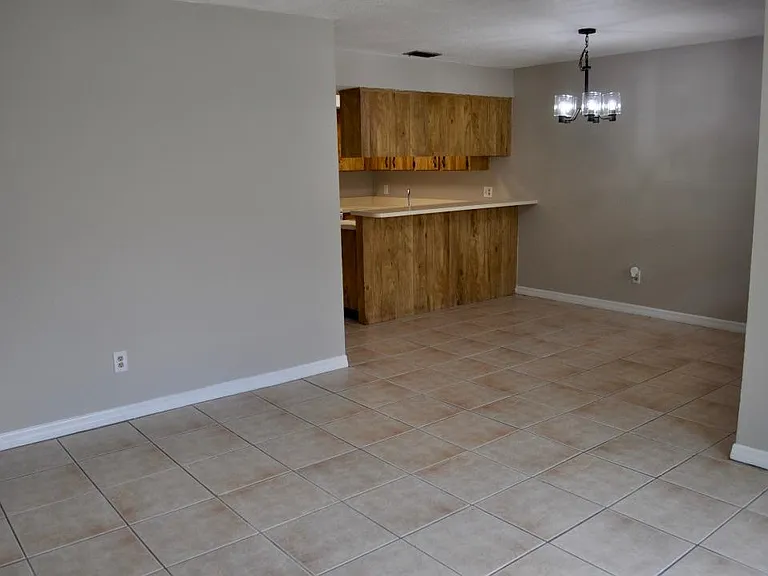 3245 Bloomingdale Villas Ct #3245 — Photo 5