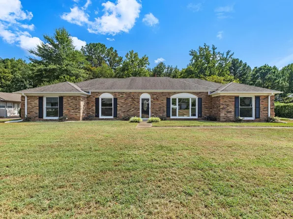 122 Lancaster Rd, Florence, AL 35633