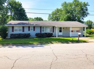 402 E McKinsey St, Moberly, MO 65270