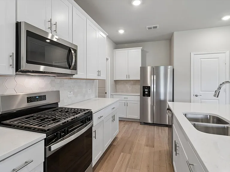 1414 Bridgestone Dr — Photo 9