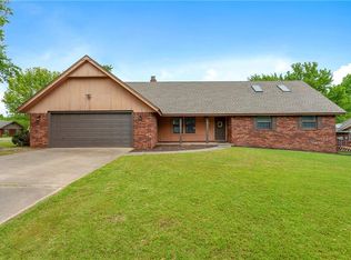 2506 Barcelona Ave, Springdale, AR 72762