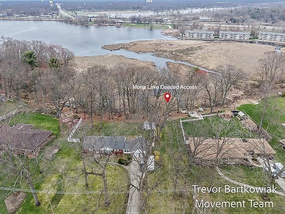 3rd image of 735 Wendover Blvd