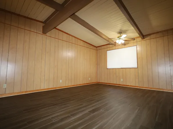 207 East Moore Street, 207 E Moore St, Valdosta, GA 31602