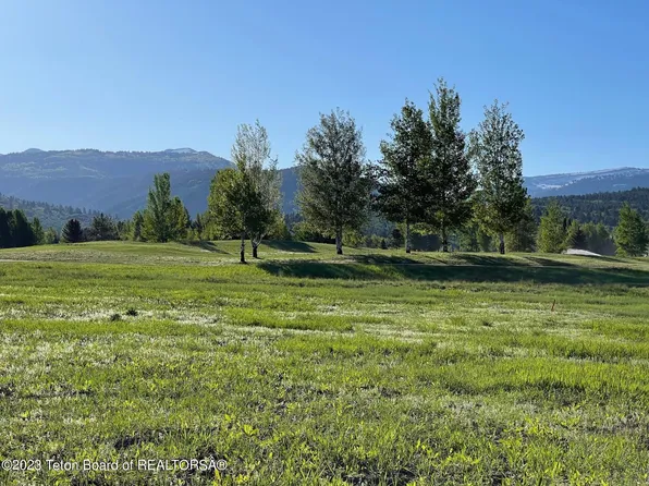 89 Cluff Ln, Victor, ID 83455