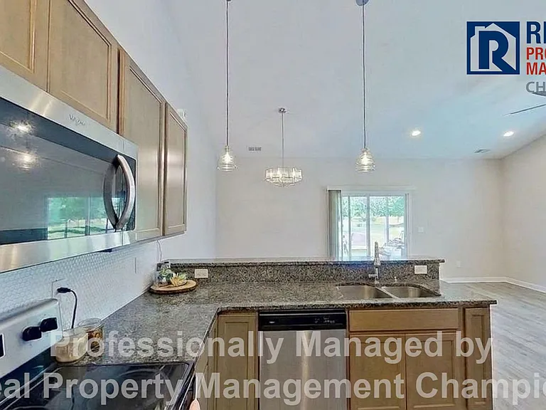 148 Lincoln Place Cir — Photo 8