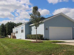299 Pompano Ct, Lapeer, MI 48446