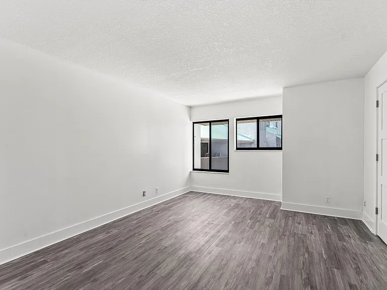 412 Southwind Dr #B2 — Photo 25