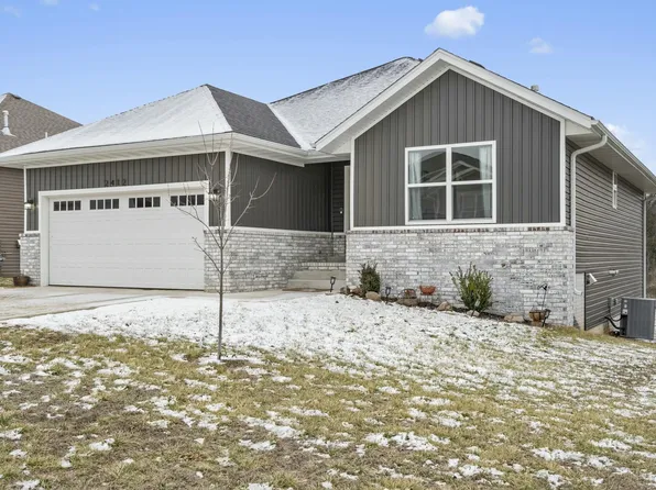 2412 W Twin Lakes Drive, Springfield, MO 65803