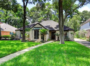 8448 Winningham Ln, Houston, TX 77055