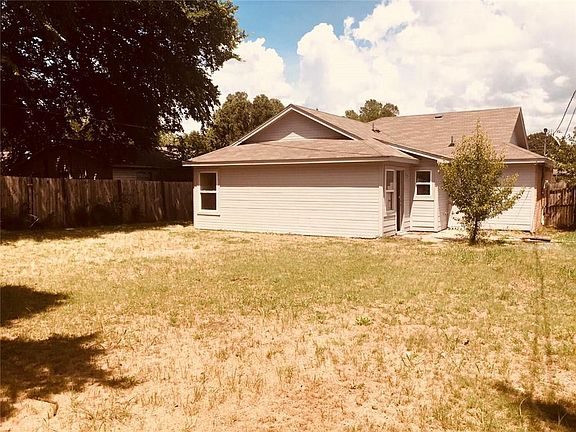 5th image of 914 Tapley St