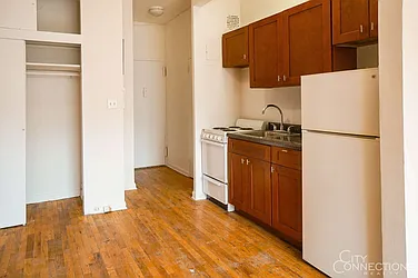 Rented by City Connections Realty