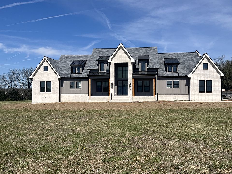 1st image of 113 Copper Ridge Trl