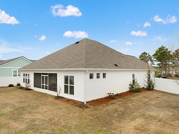 5th image of 145 Gulf Coast Cir