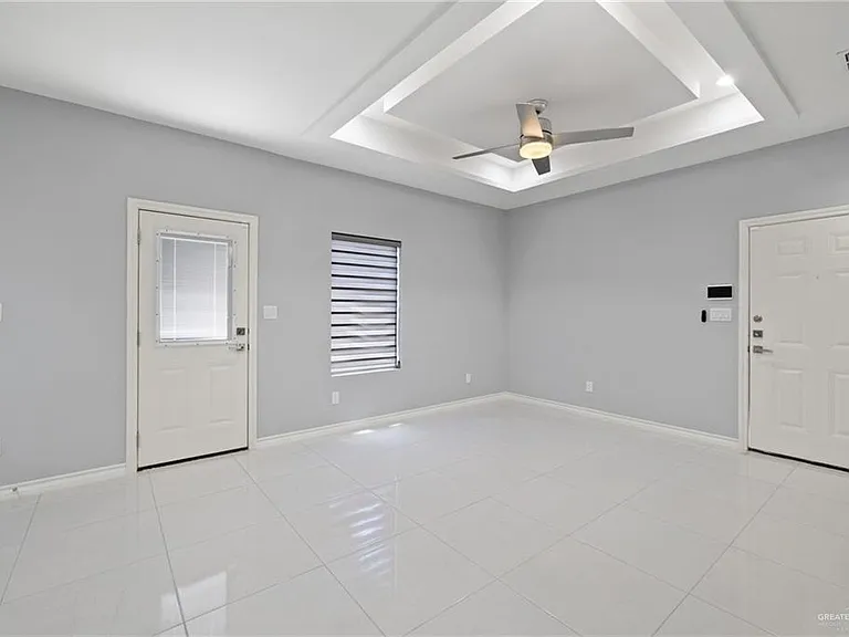 2417 Indian Creek Ave #1 — Photo 21