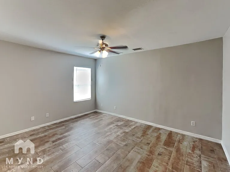 8131 Canterbury Lake Blvd — Photo 14