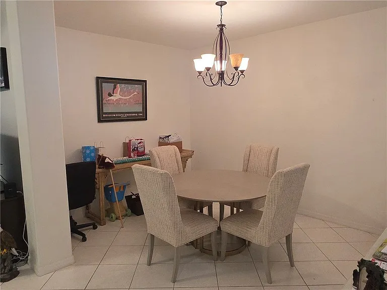 417 Pineapple Sq SW #417 — Photo 6
