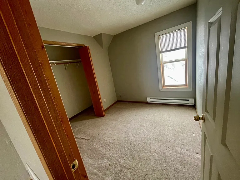 528 Spruce St — Photo 8