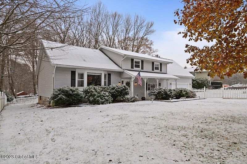 2nd image of 16 Denkers Drive