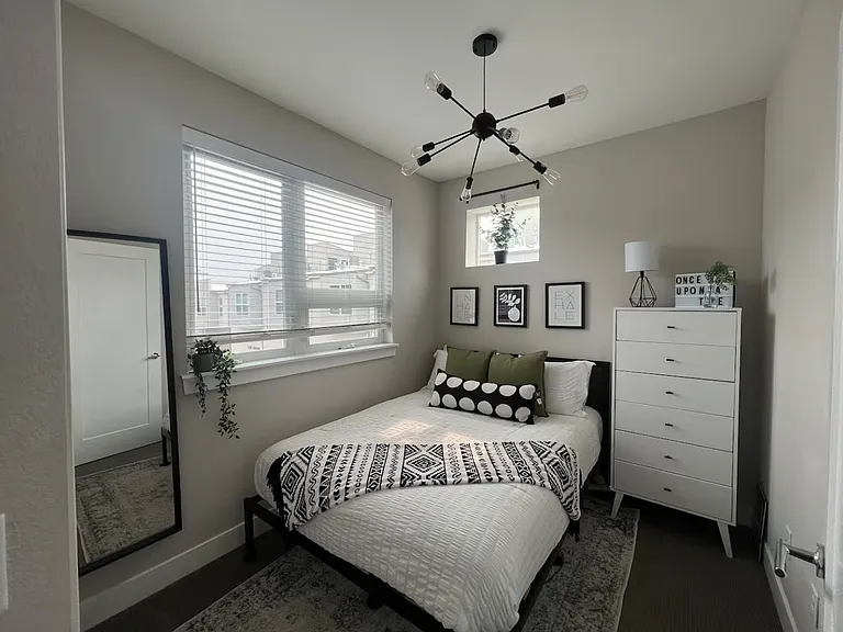 1731 Irving St #105 — Photo 14