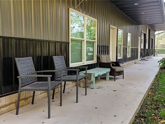 4th image of 8112 Township Road 527