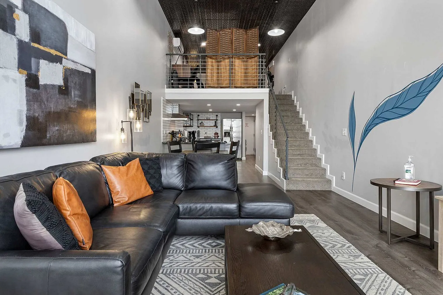 1 bed, 1.0 bath, 495 sqft, $4,294 — Photo 3