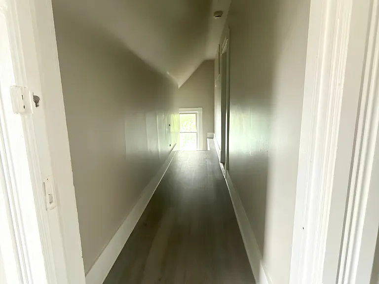 68 Waverly St #3 — Photo 6