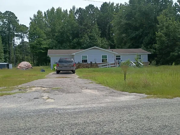 5824 Old Leesburg Rd, Hopkins, SC 29061