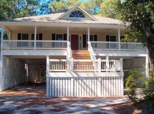 32 Whalers Ct, Edisto Island, SC 29438