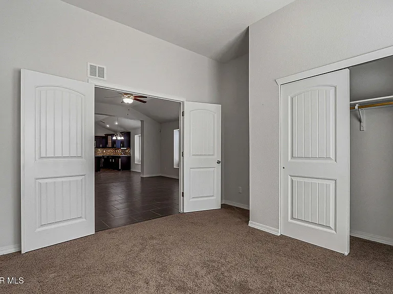 11381 Bullseye St — Photo 32