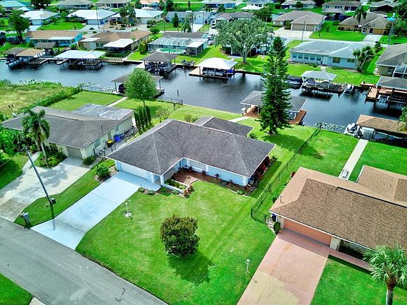 3rd image of 125 Orange Rd NE