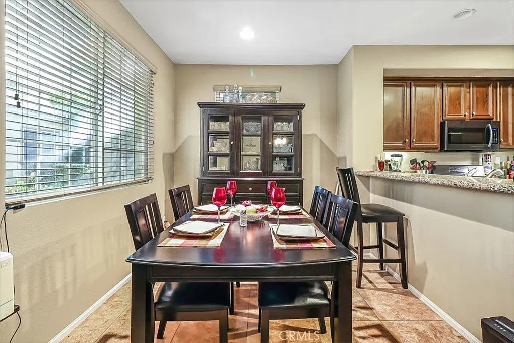 3 bed, 2.5 bath, 1582 sqft, $3,395 — Photo 1