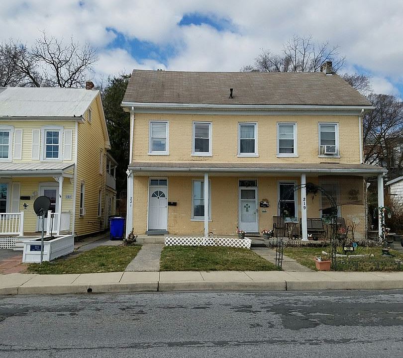 1st image of 221 Mill St