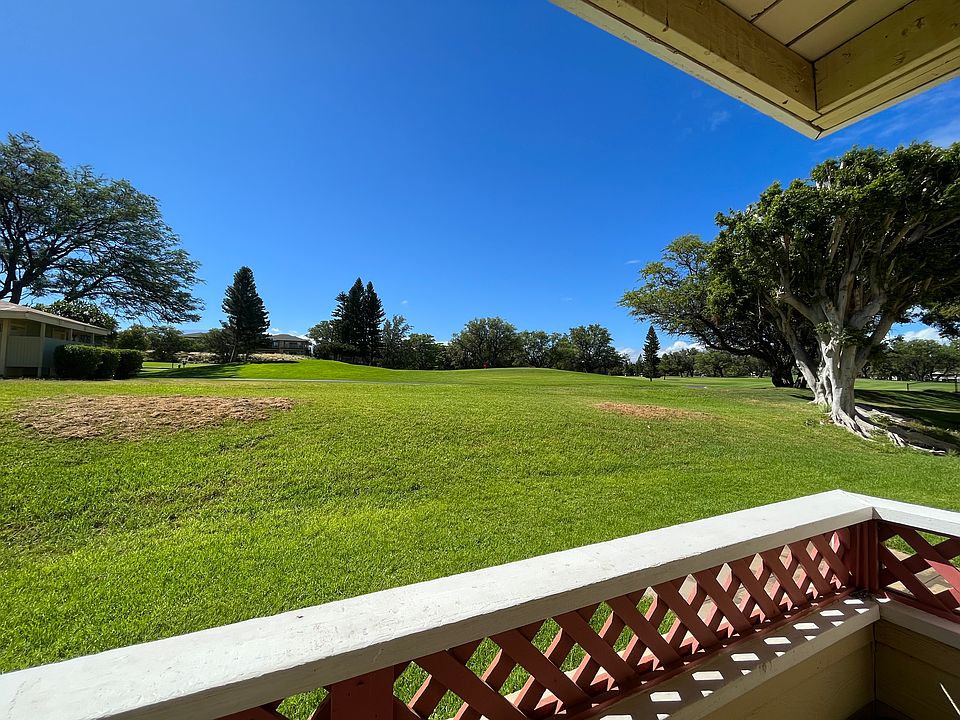 The condo is on the ground floor overlooking the golf course.
Quiet, private patio.