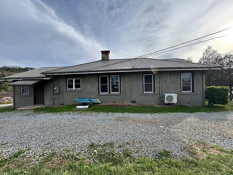 6208 Asheville Hwy — Photo 2
