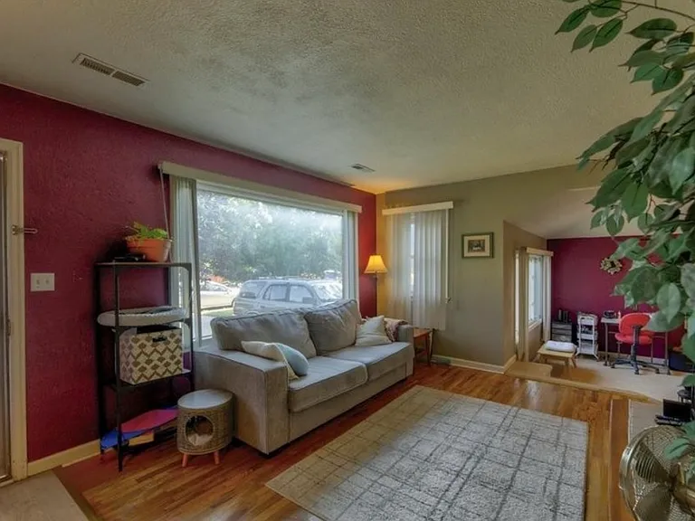 1520 Steele St #1 — Photo 9