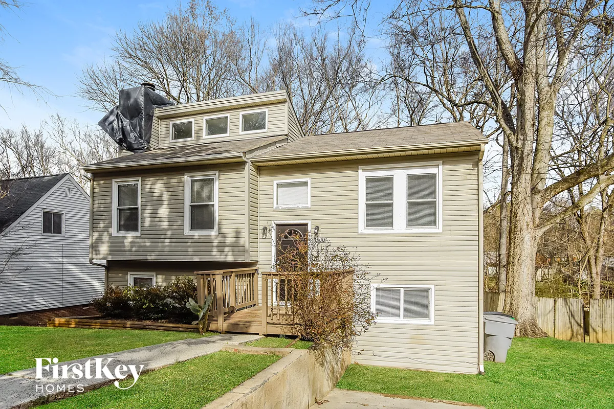 Building Photo - 8500 Park Vista Cir